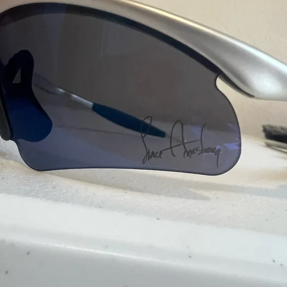 Oakley Signature Series Lance Armstrong Rare American Flag Men’s Sunglasses